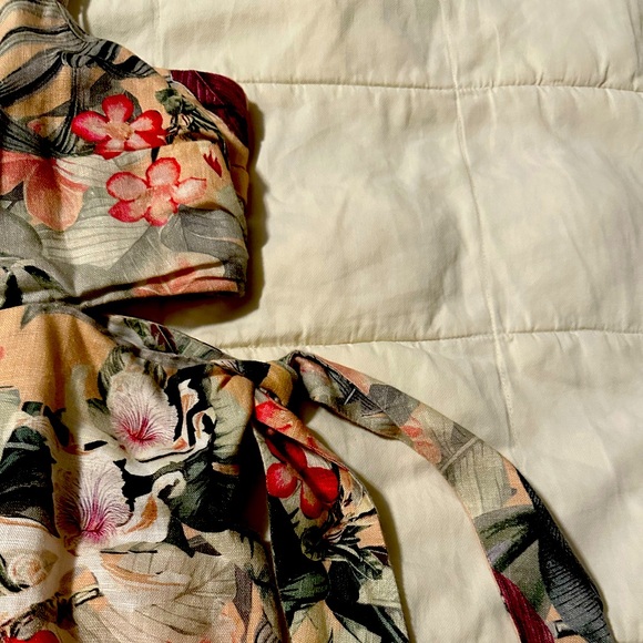 Guess Women’s Linen Floral Print Cut-Out Dress in Size 6 - Picture 3 of 3